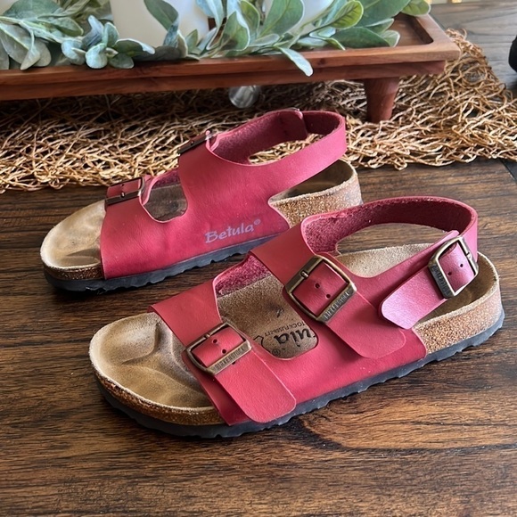 Birkenstock Shoes - Birkenstock Betula Womens 7 Mens 5 Leather Buckle Strap Sandals Red